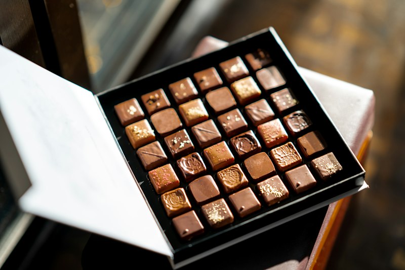 Krihi Chocolates Premium Gift Box with Ribbon